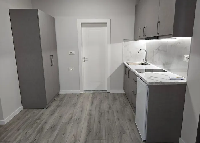 Fraj Homes Pogradec * Bucimas